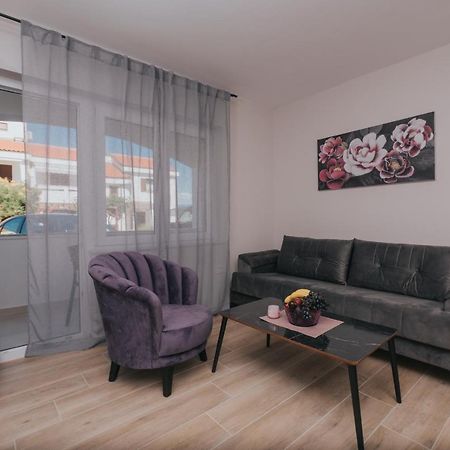 Apartments Virgine Maria I Baska  Ngoại thất bức ảnh