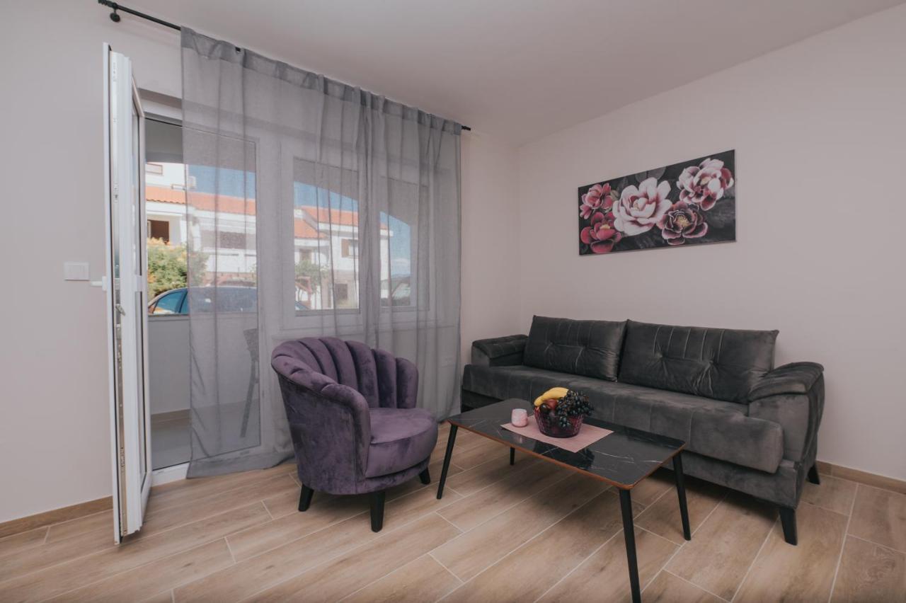 Apartments Virgine Maria I Baska  Ngoại thất bức ảnh