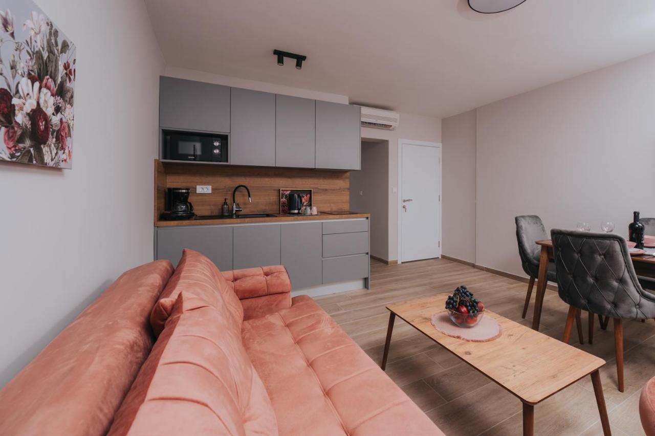 Apartments Virgine Maria I Baska  Ngoại thất bức ảnh