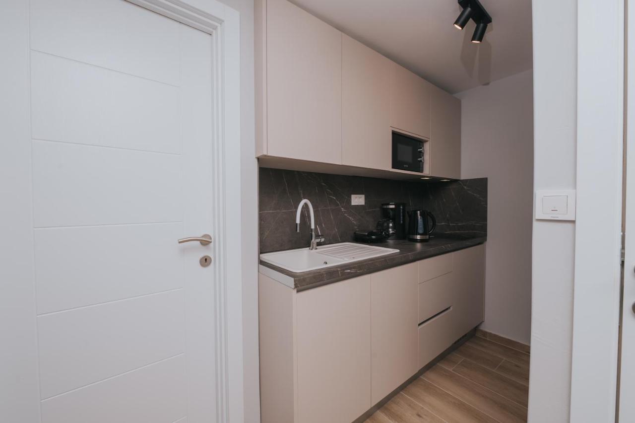 Apartments Virgine Maria I Baska  Ngoại thất bức ảnh
